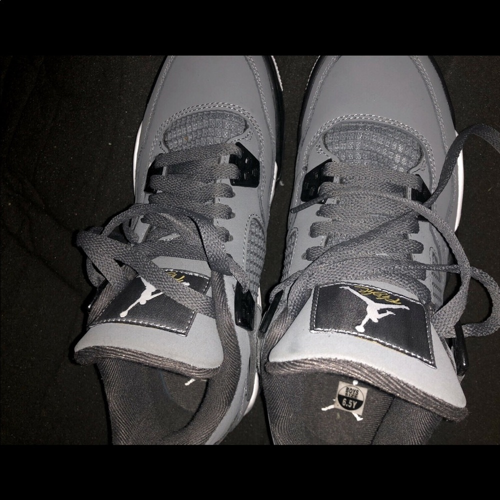 Retro Jordan 4